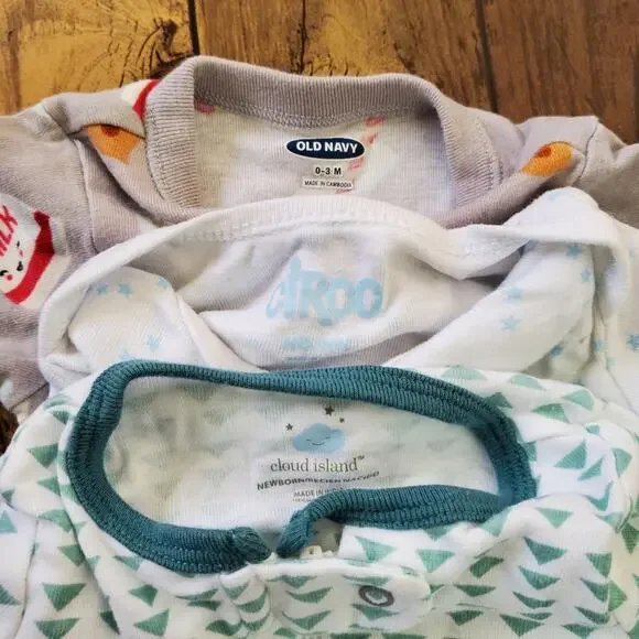 10 Piece Lot of Baby Clothing Mostly Size NB - Picture 8 of 13